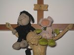 Das "Holy Lamb" und das Schweinchen besuchen Jesus